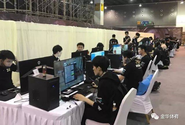 更呈现出一